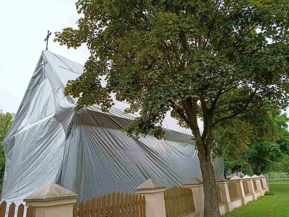 Fumigacja kościoła z Wartkowic - Dziekanowice