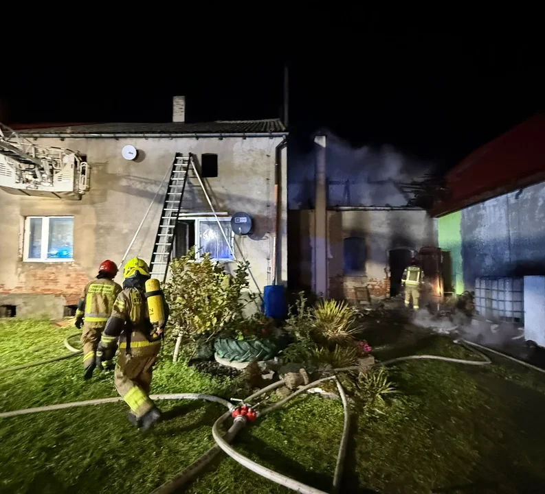 Pożar budynku wielorodzinnego w Ludwikowie