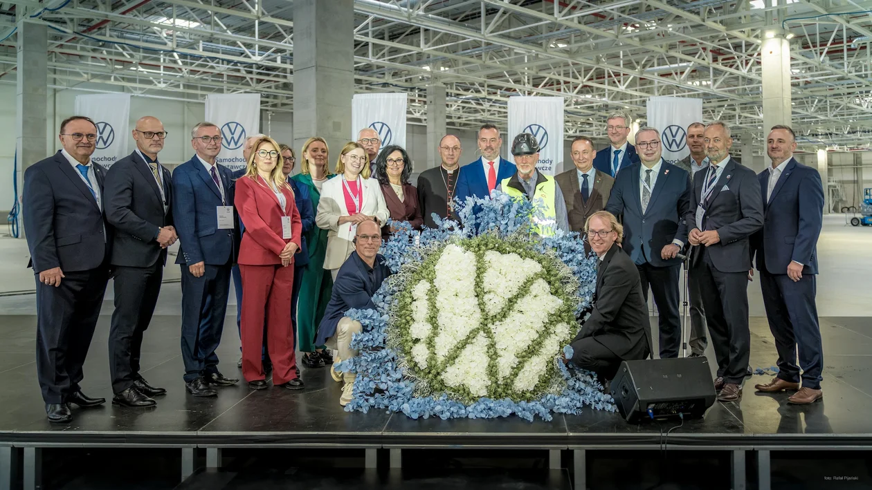 Wiecha na budowie nowych hal Volkswagen Poznań